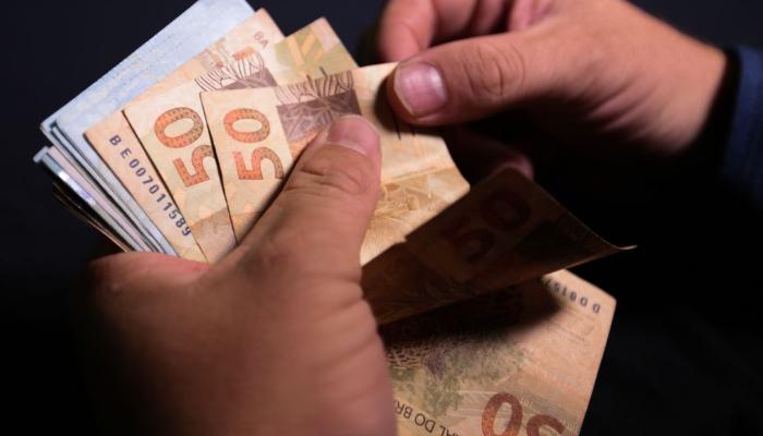 Décimo terceiro salário deve injetar R$ 208 bi na economia