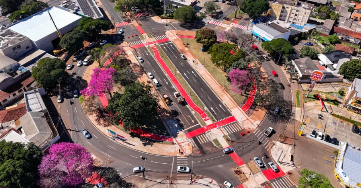 Prefeitura libera fluxo de veículos por dentro da Praça Souza Naves a partir desta segunda (31)