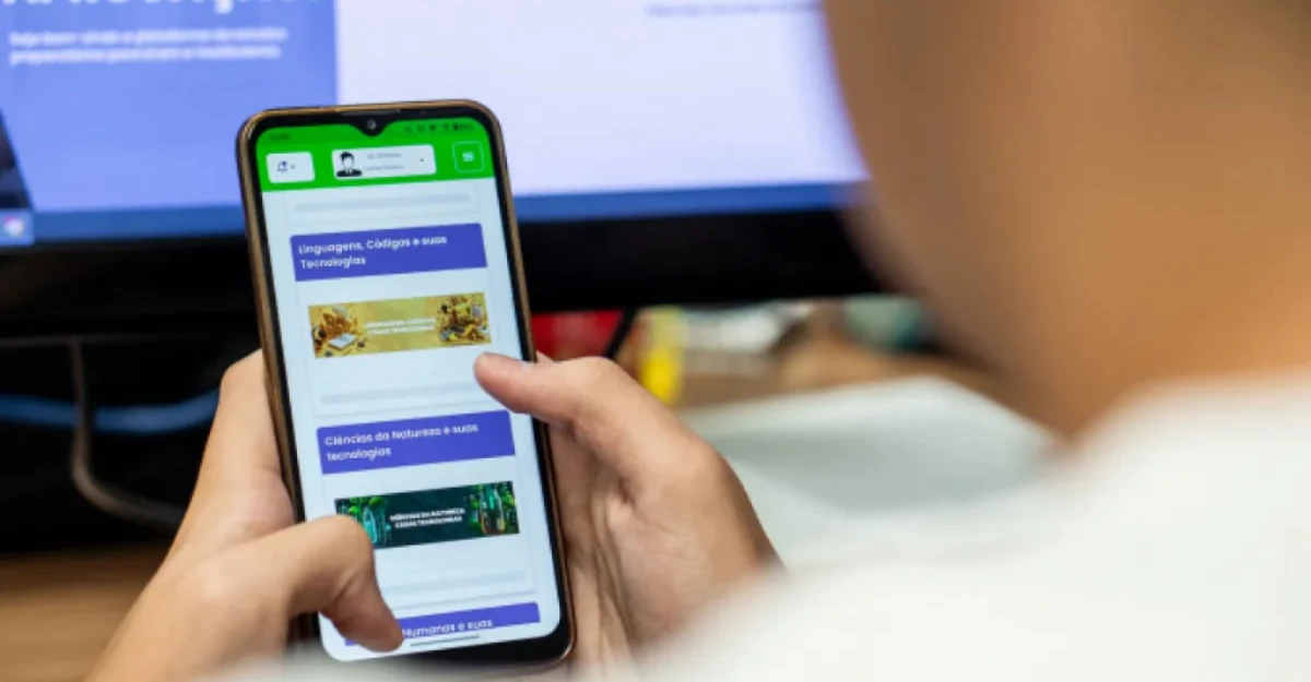 Aplicativo Enem Paraná auxilia estudantes a se prepararem para ingresso no ensino superior