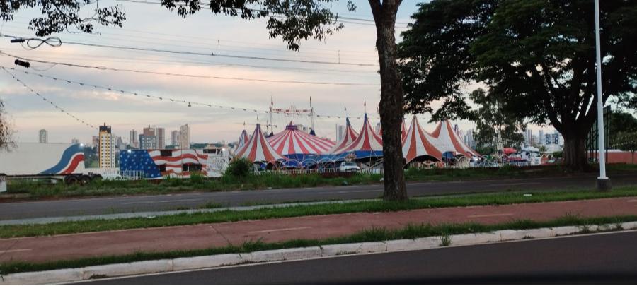 Pela primeira vez em Maringá, The Big Circus traz espetáculos para a Avenida Gastão Vidigal 