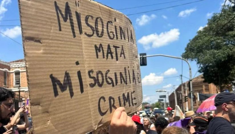 Entenda o que é “redpill” e outros termos que estimulam o ódio contra mulheres na internet