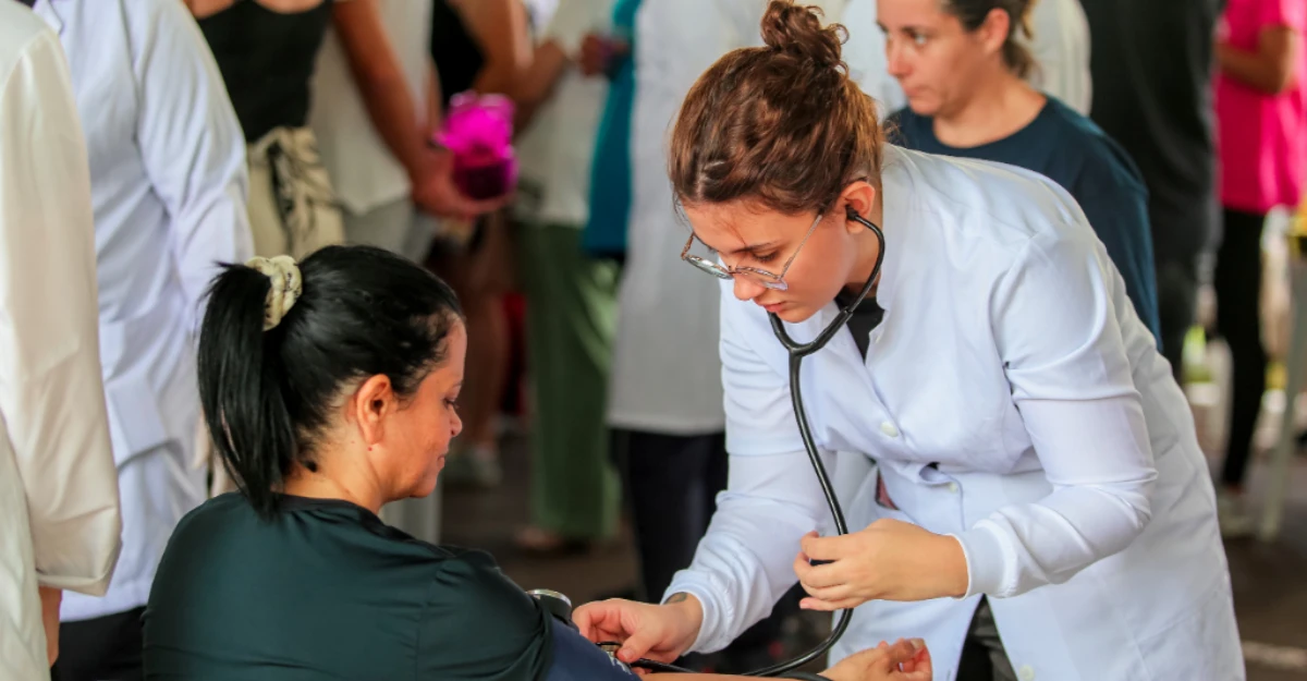 Vacinação, oficina de pintura, massagem e mais: Iguatemi recebe serviços gratuitos no domingo (24)