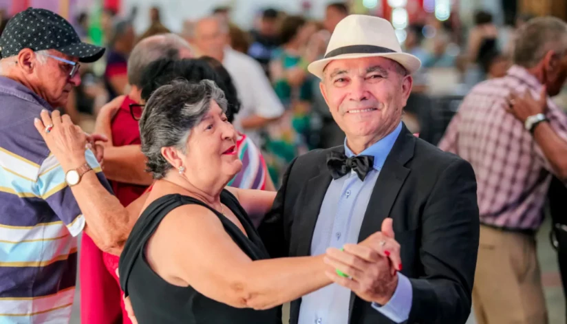 Fim de semana em Maringá tem Baile da Longevidade, peça de teatro e exposições