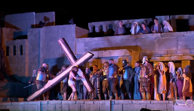 Espetáculo “Paixão de Cristo” estreia nesta quarta-feira (13) na Praça da Catedral de Maringá