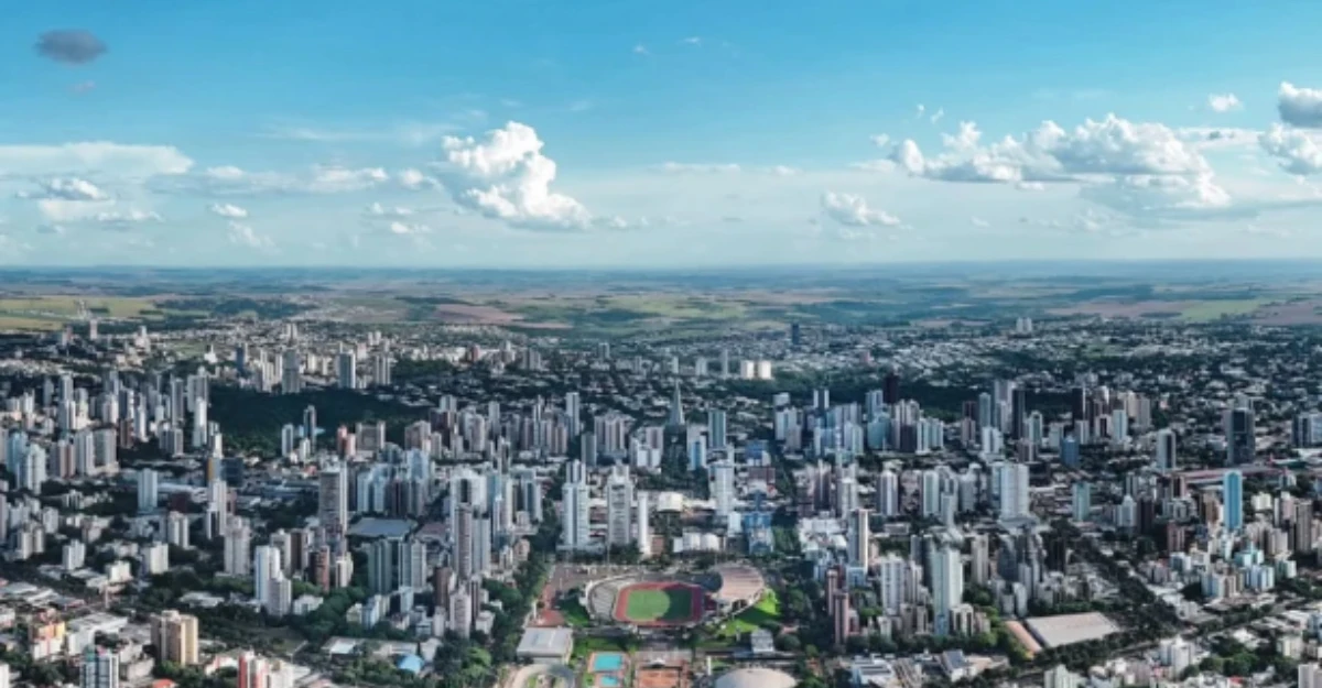 Inverno com temperaturas de verão: semana começa com máxima de 30ºC em Maringá