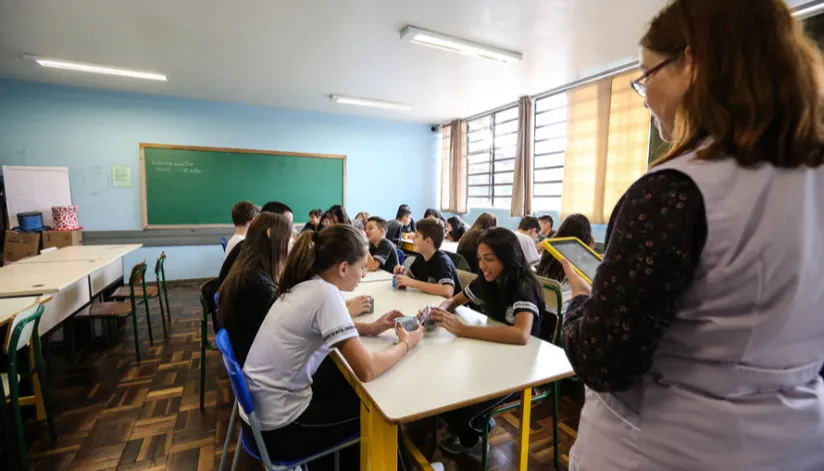 Educação do Paraná abre edital do PSS para contratação de professores em 2023