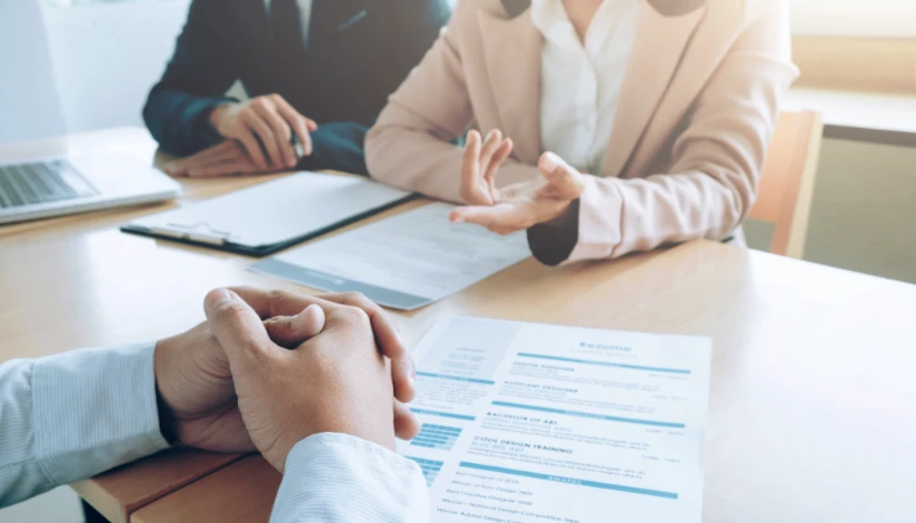 Coerência, preparo e objetividade: diretora de RH dá dicas para uma boa entrevista de emprego