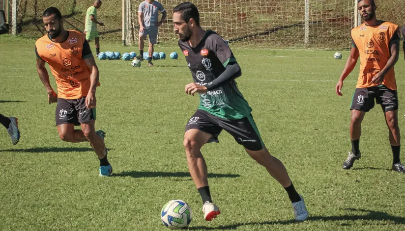 Maringá FC embarca para o Rio de Janeiro nesta segunda (24)