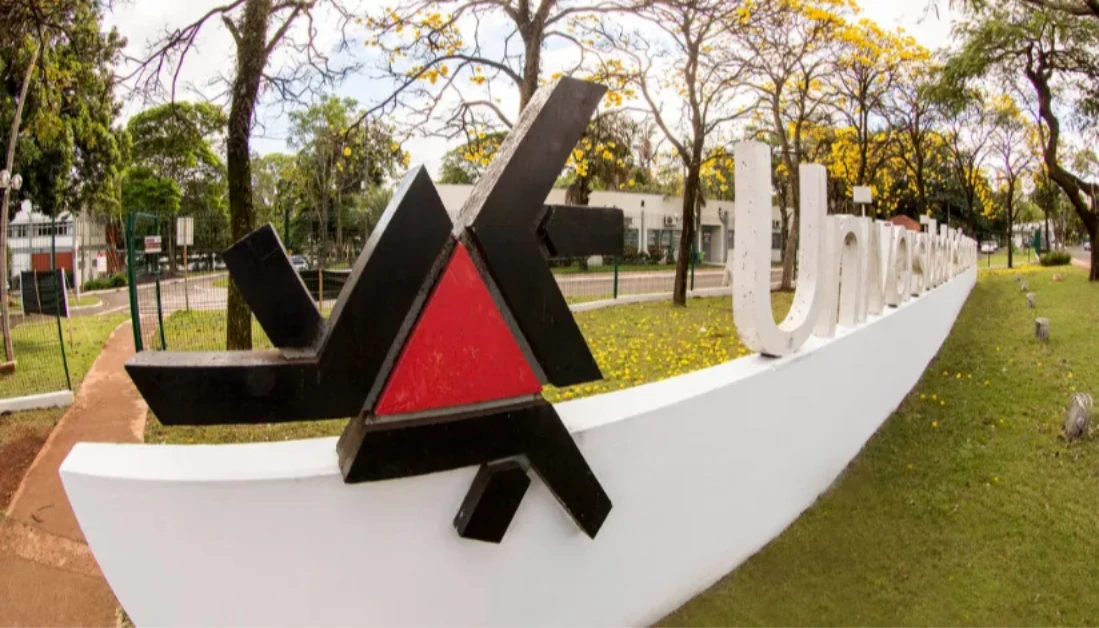 UEM abre novo PSS para contratação de professores em Maringá, Cianorte, Goioerê e Umuarama UEM abre novo PSS para contratação de professores em Maringá, Cianorte, Goioerê e Umuarama