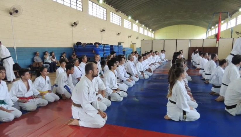 Equipe da UEM conquista campeonato de karatê tradicional pela oitava vez