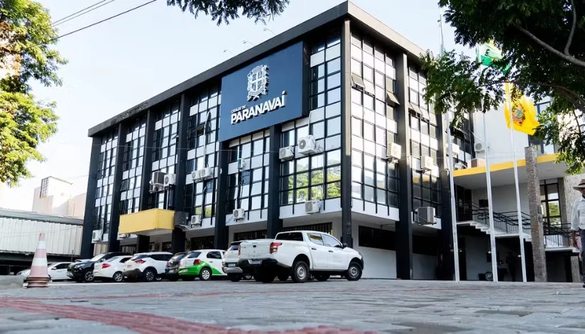 Prefeitura de Paranavaí abre processo seletivo com salários de até R$ 11,3 mil; veja cargos