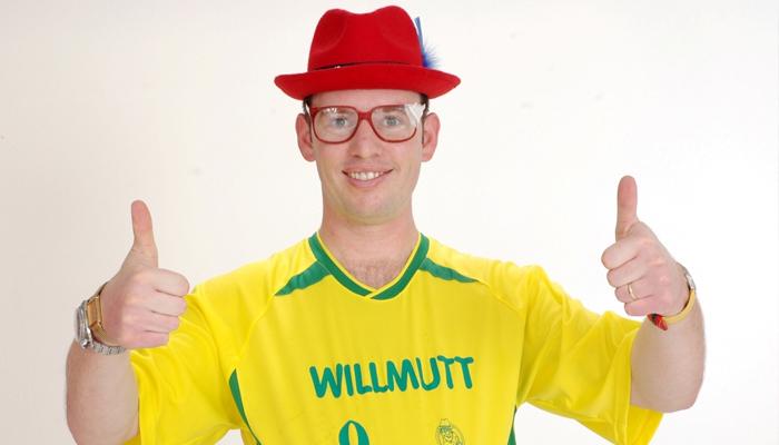 Uma das maiores revelações do humor no Sul do Brasil se apresenta em Maringá. Uma das maiores revelações do humor no Sul do Brasil se apresenta em Maringá.