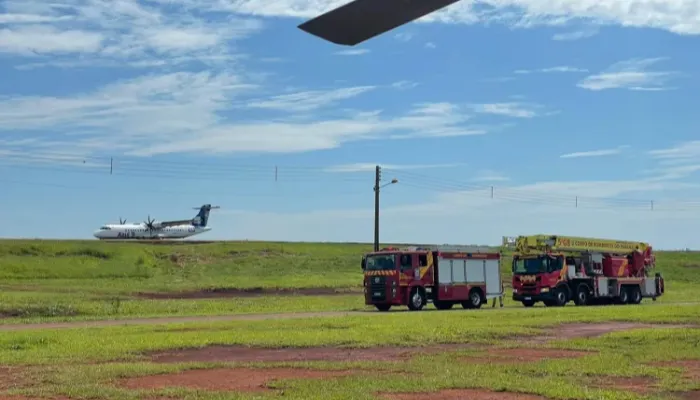 Em Maringá, avião com 68 passageiros enfrenta dificuldades para pousar