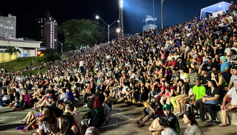 Jogo do Maringá FC contra o Flamengo no Maracanã será transmitido em telão na Vila Olímpica