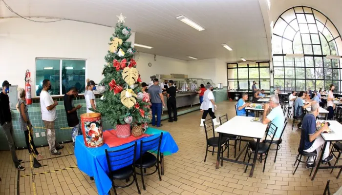 Restaurante Popular de Maringá terá ações natalinas nesta quinta-feira (16)