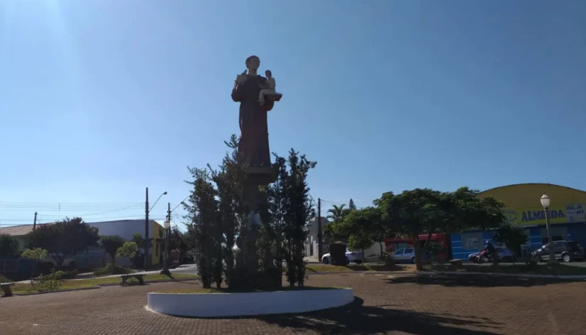 Prefeitura na região norte do Paraná abre processo seletivo com salários de até R$ 9 mil
