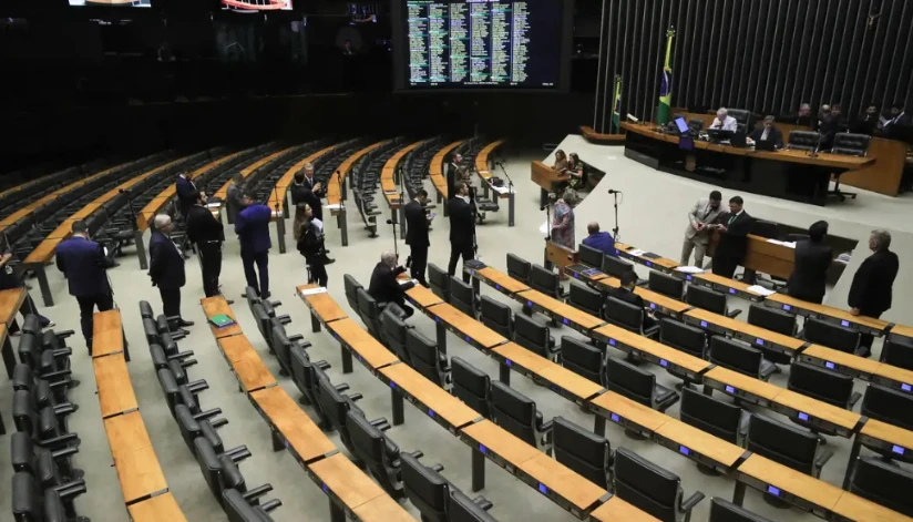 Edital de concurso para policial legislativo da Câmara dos Deputados será publicado em janeiro