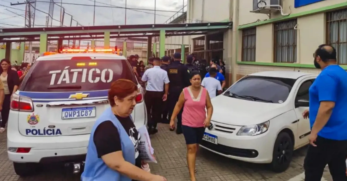 Adolescente de 13 anos invade escola e mata duas funcionárias a tiros