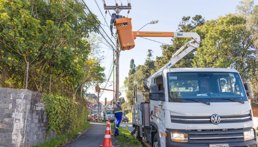 Obras na rede elétrica: veja quais bairros terão desligamento de energia em Maringá