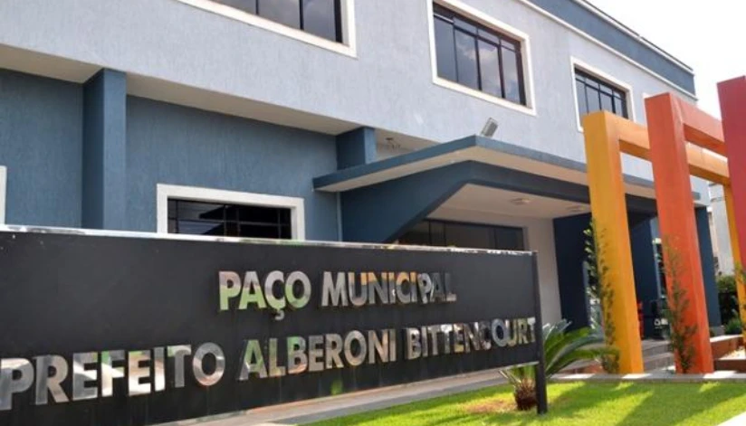 Prefeitura de Ubiratã abre concurso com 40 vagas e salários de até R$ 6,3 mil