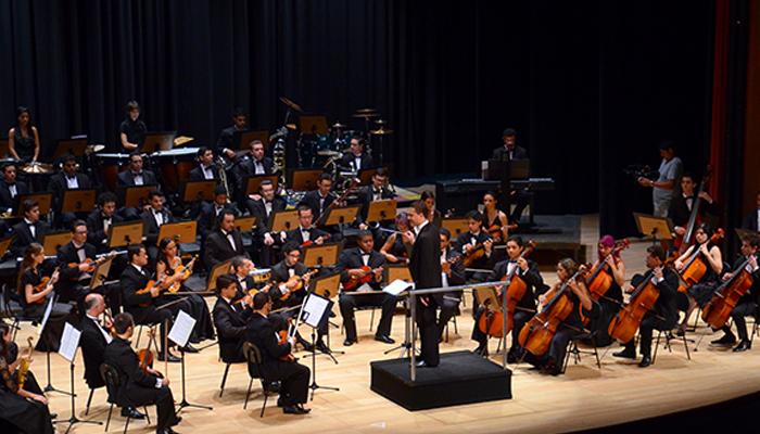 Orquestra Cesumar comemora oito anos com concerto no Luz Amor