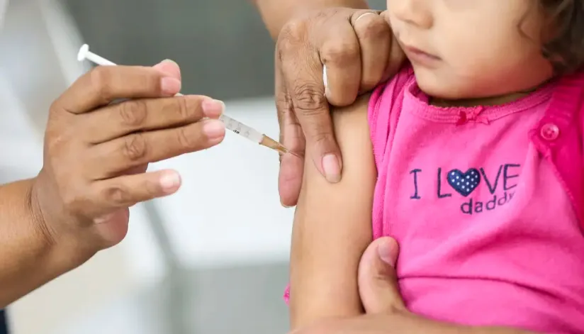 Vacina oral contra poliomielite é substituída por dose injetável; saiba mais