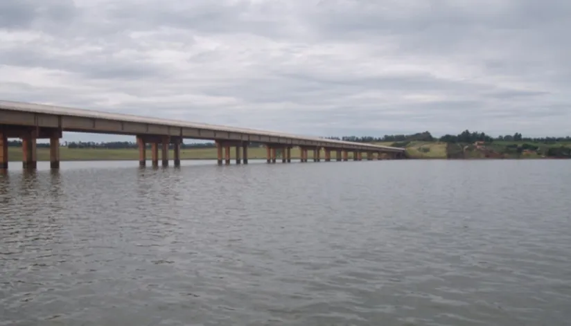 Ponte de Porecatu, na divisa entre Paraná e São Paulo, será interditada para reformas