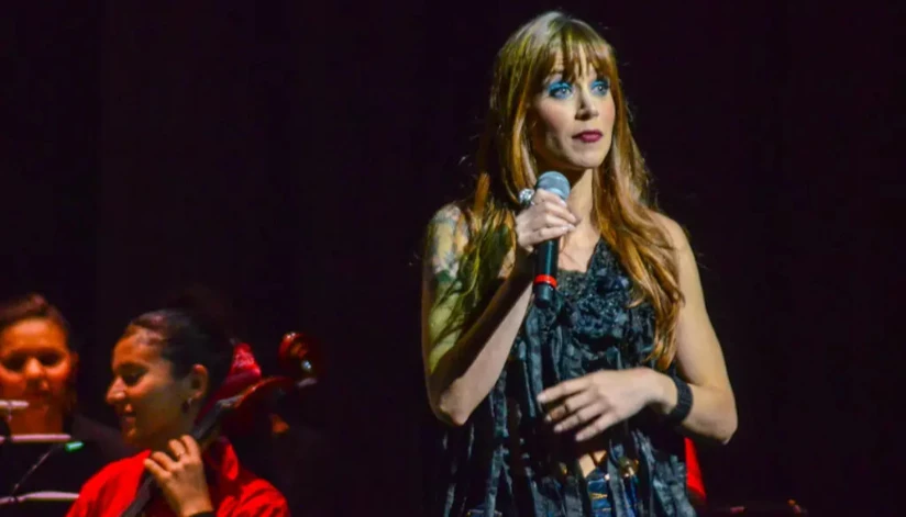 Mel Lisboa canta Rita Lee no Teatro Marista, em Maringá; ingressos estão à venda