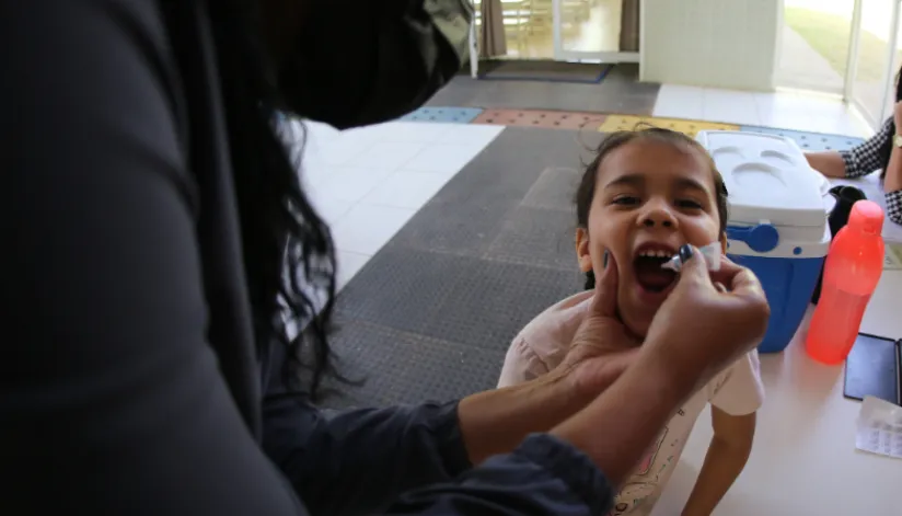 Último dia da Campanha contra Poliomielite: apenas 54,21% do público-alvo foi imunizado no Brasil