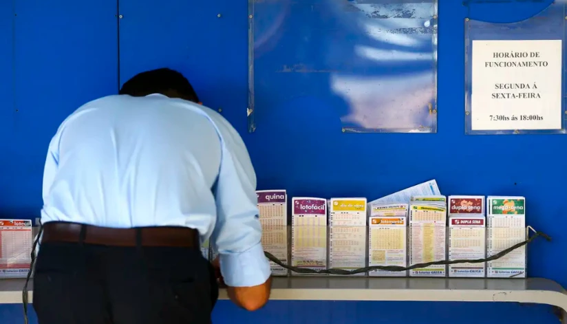 Lotofácil: aposta única do Paraná ganha prêmio de mais de R$ 326 mil Lotofácil: aposta única do Paraná ganha prêmio de mais de R$ 326 mil