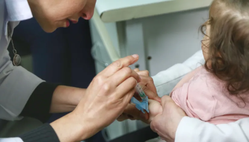 Dia Nacional da Vacinação: baixa adesão aos imunizantes preocupa especialistas