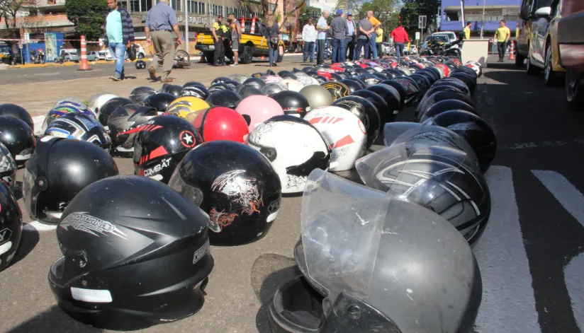 Secretaria de Mobilidade Urbana de Maringá promove campanha com descontos de até 30% em capacetes