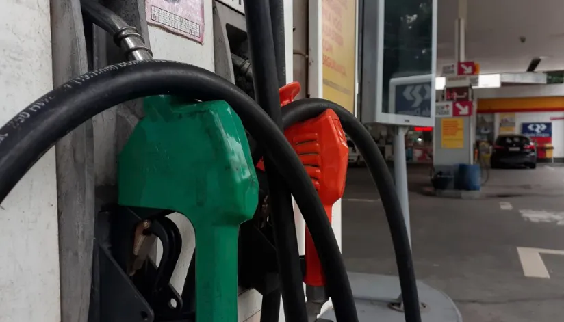 Preço da gasolina subirá R$ 0,34 com a reoneração parcial; etanol terá aumento de R$ 0,02